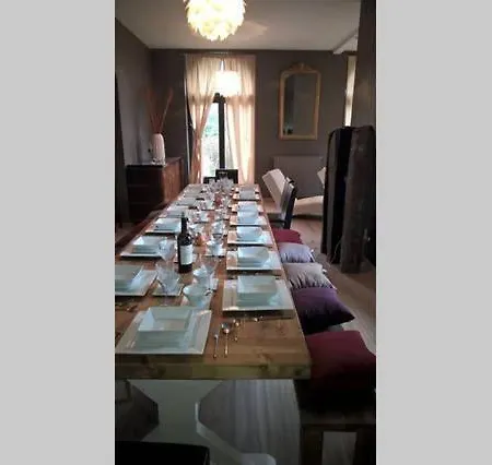 Fuer 8 Personen Couvin