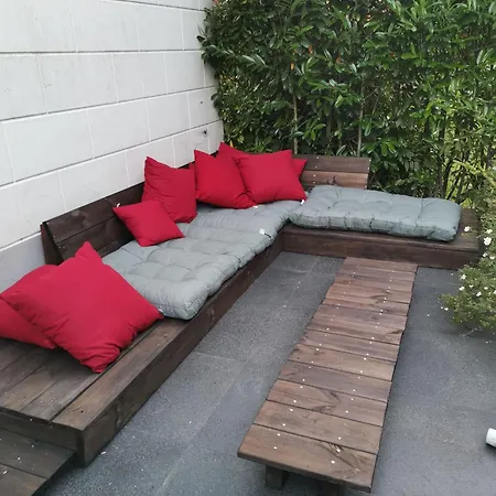 Holiday home Fuer 8 Personen Couvin