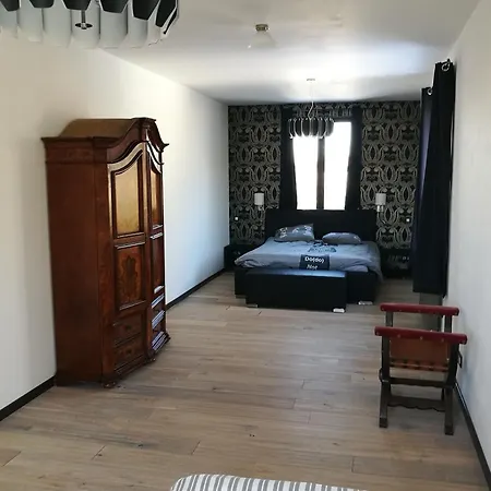 Fuer 8 Personen Holiday home Couvin